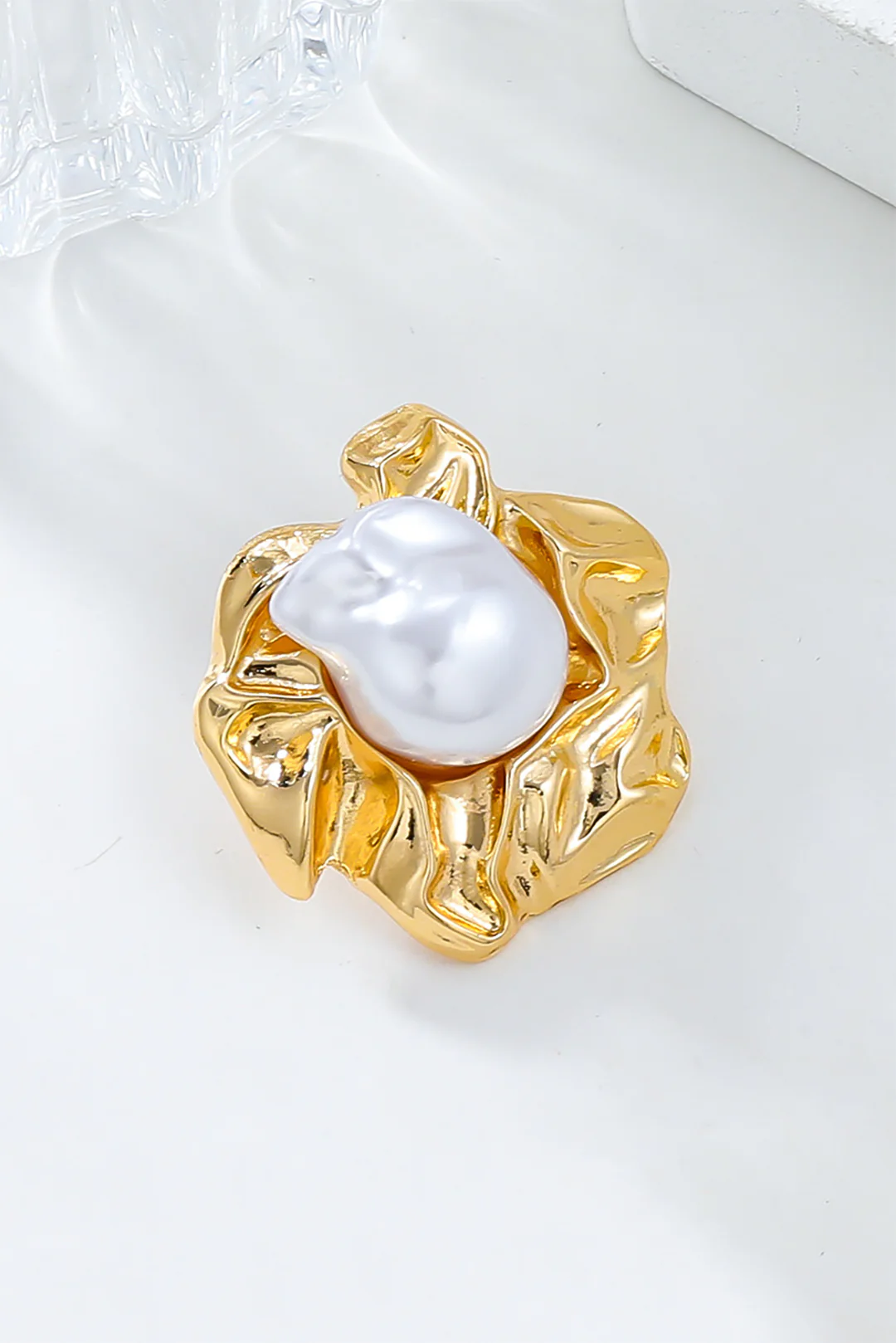 Metal Imitation Pearl Floral Earrings - Flockneti