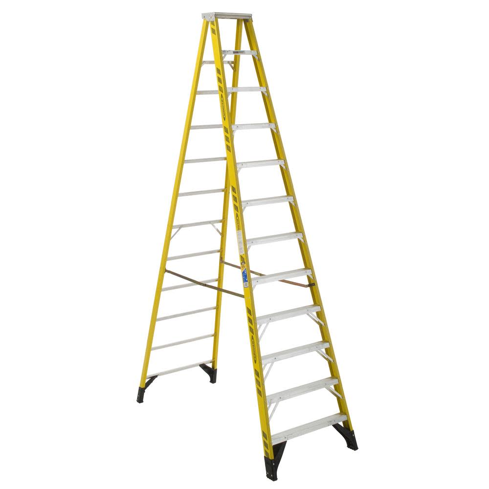Werner 12 Ft. Type IAA Fiberglass Step Ladder - Flockneti