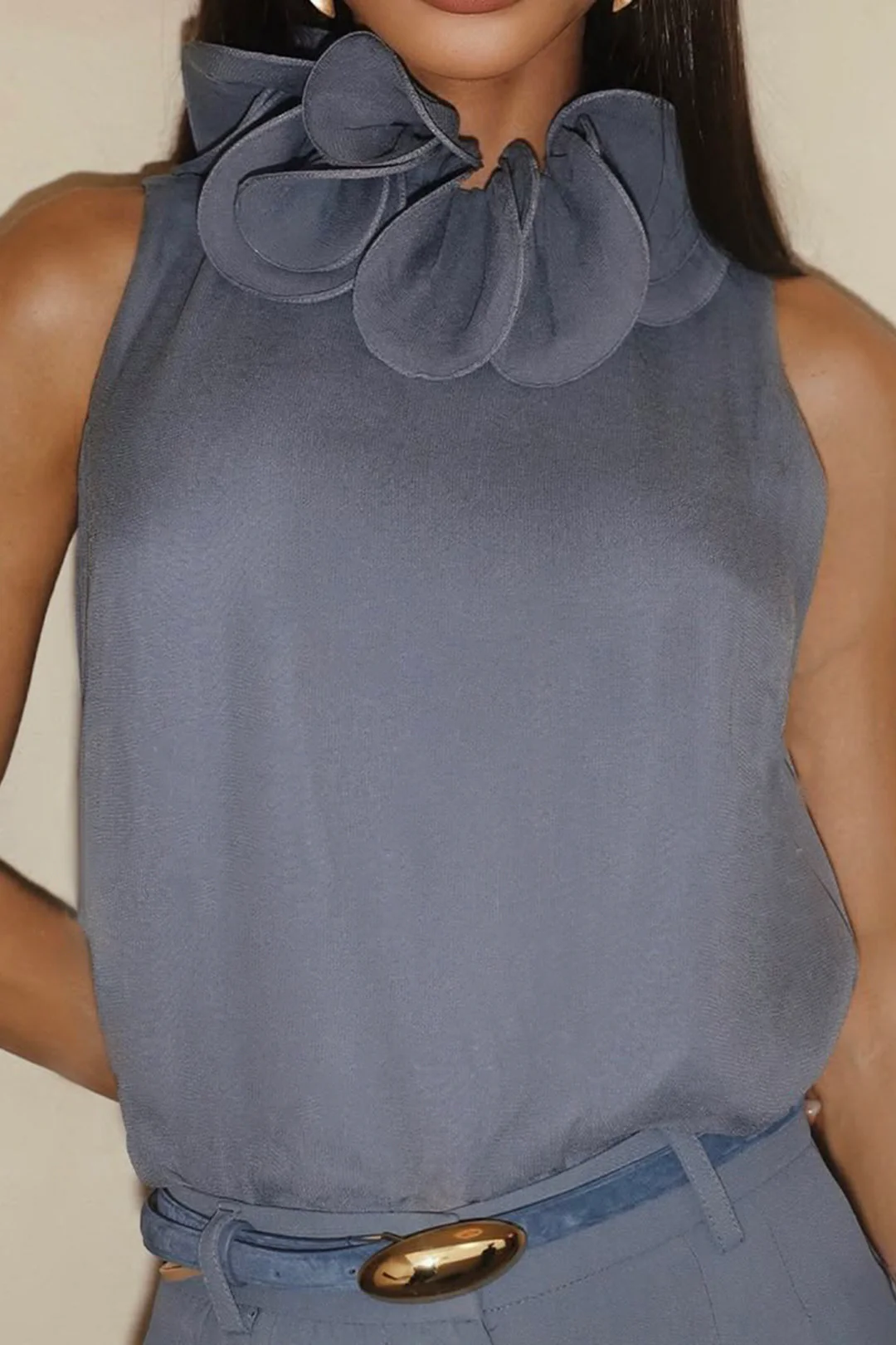 Metallic 3D Floral Zipper Pocket Sleeveless Ruffled Collar Blouse And Belted Wide Leg Trouser Set - Flockneti