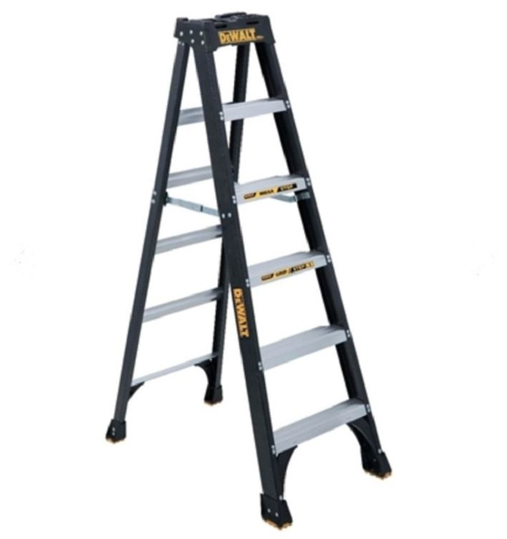 DEWALT Stepladder Type IA 300lb Rated FG 6′ - Flockneti