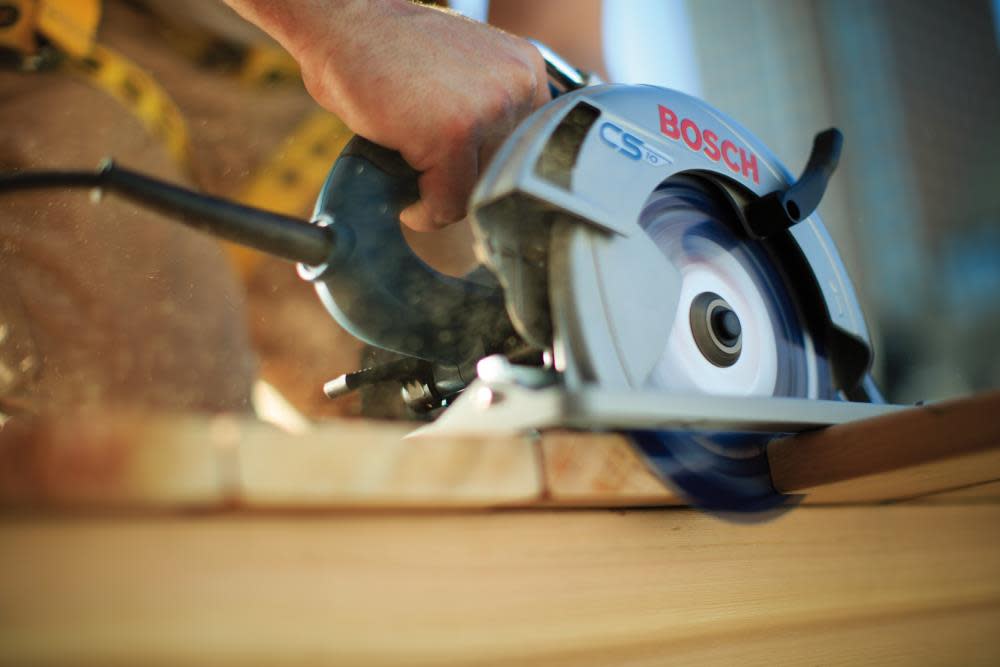Bosch 7-1/4 In. 15 A Circular Saw - Flockneti