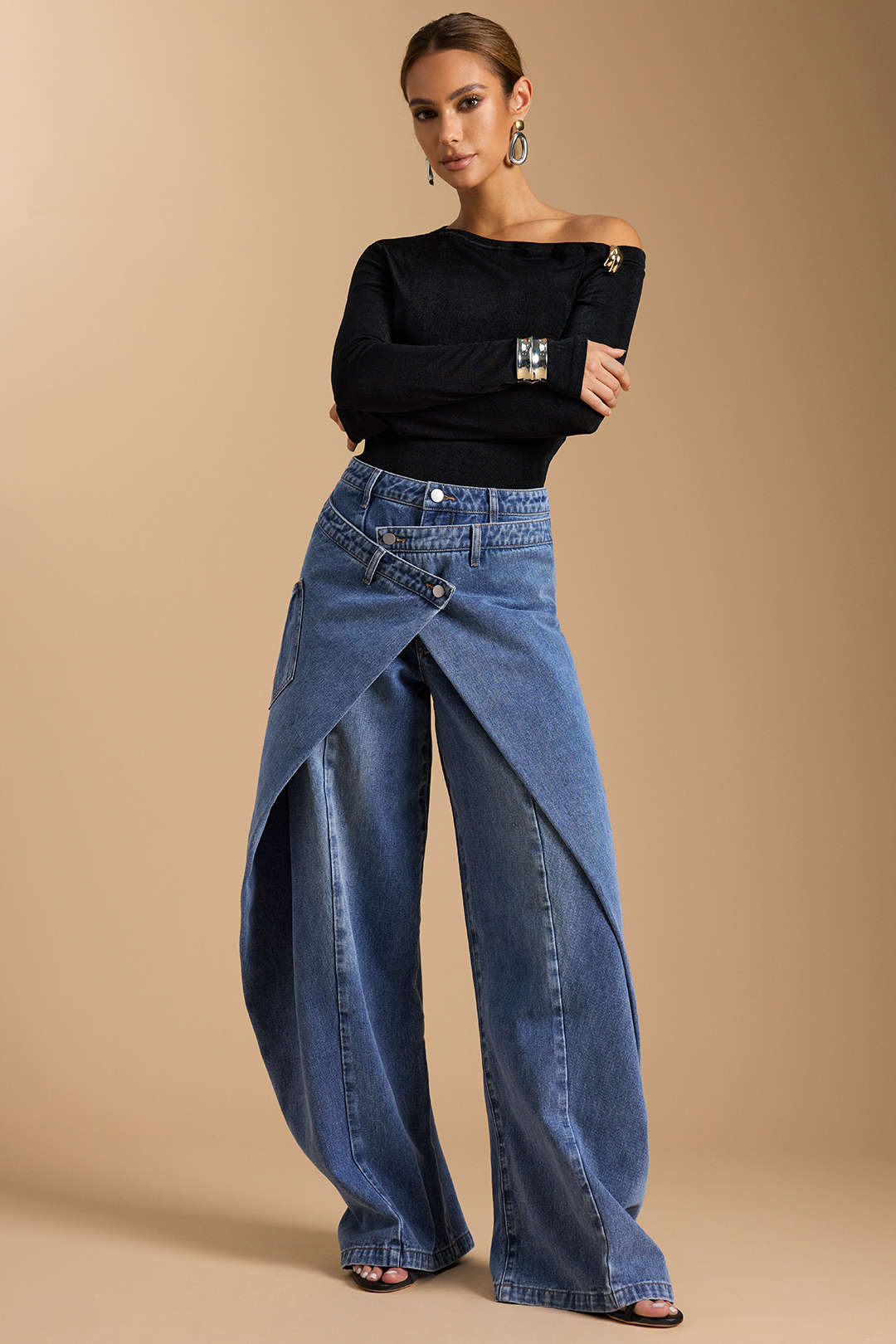 Denim Asymmetric Button Jeans - Flockneti