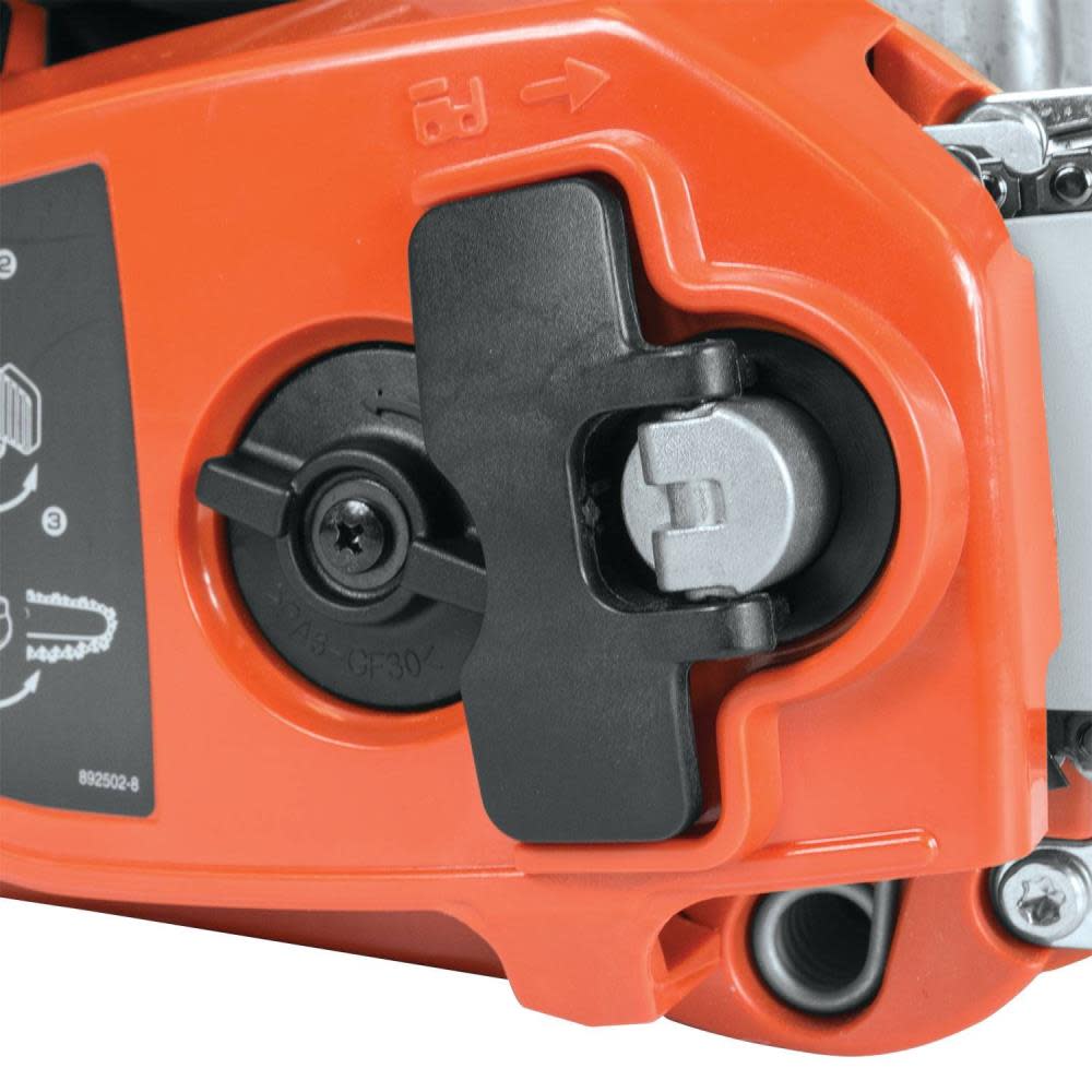 Makita 14 in. 32 cc Chain Saw - Flockneti
