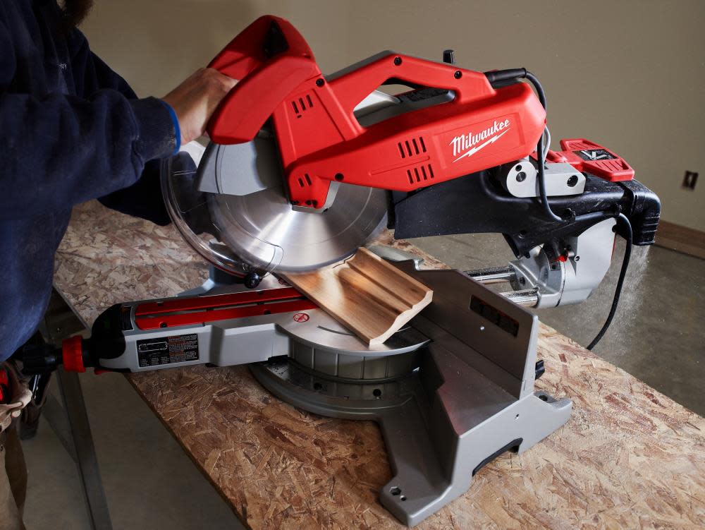 Milwaukee Factory Reconditioned 12-in Dual-Bevel Sliding Compound Miter Saw - Flockneti