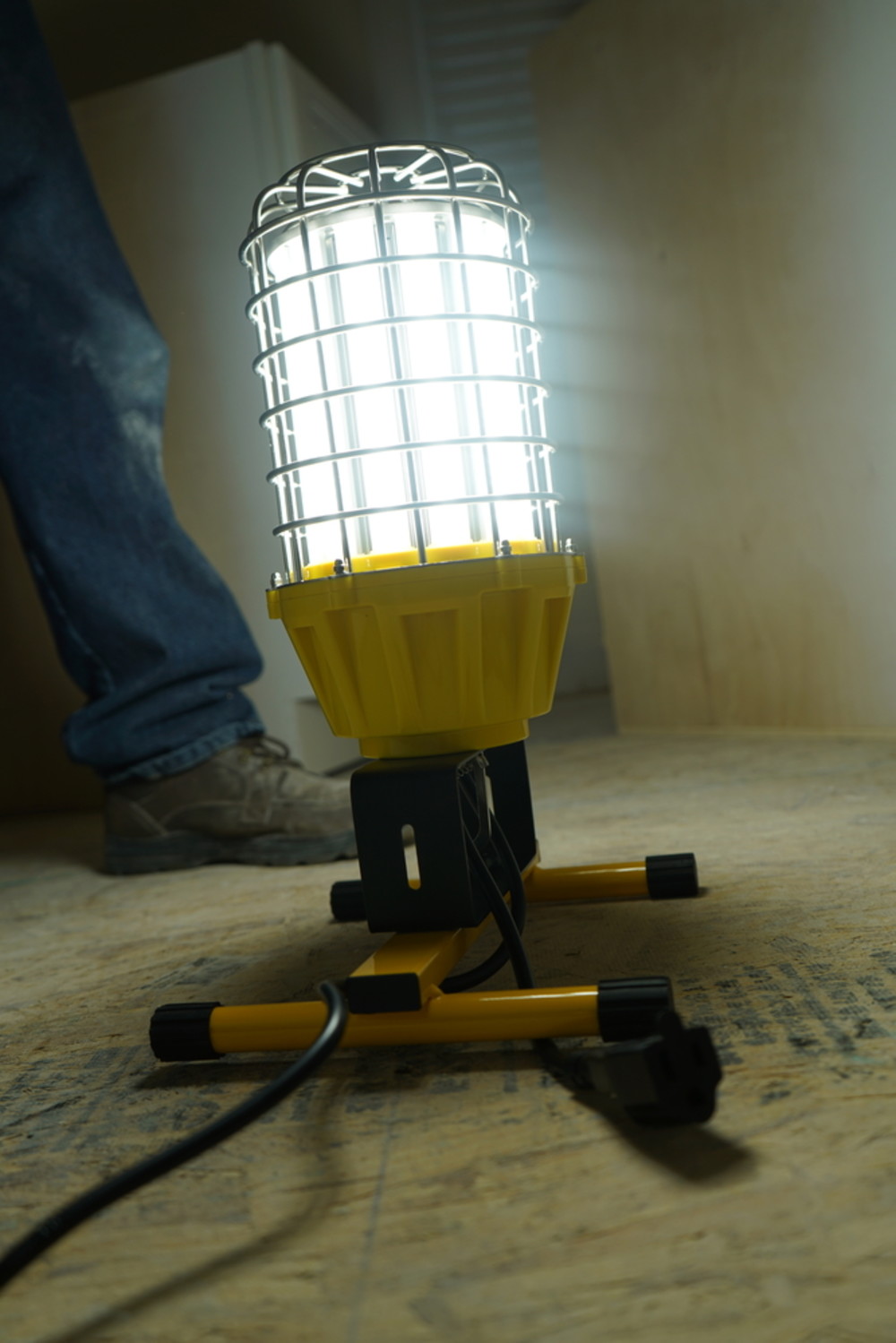 Southwire Area Light 6300 Lumen LED - Flockneti