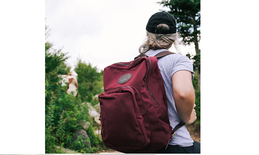 Duluth Pack 21 Liter Capacity Burgundy Large Standard Laptop Backpack - Flockneti