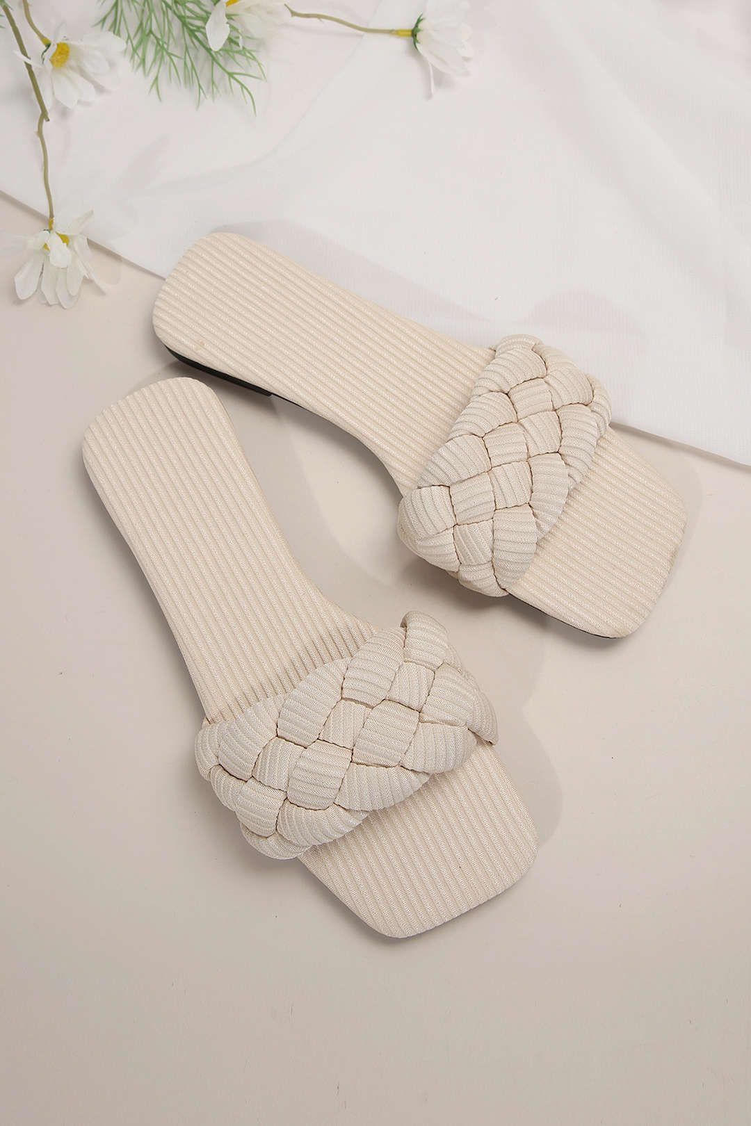 Woven Square Toe Slippers - Flockneti