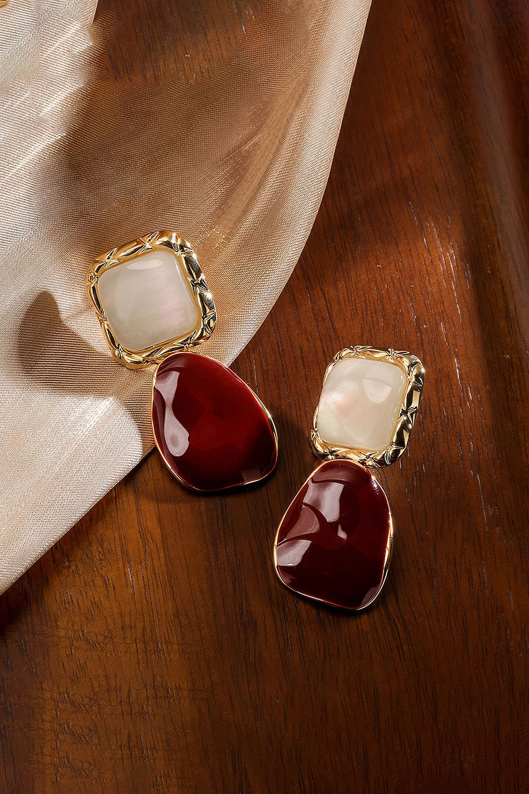 Asymmetrical Square Earrings - Flockneti
