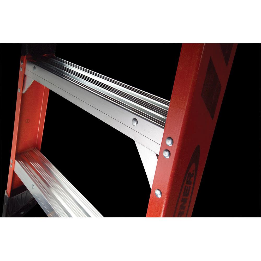 Werner 5 Ft. Type IAA Fiberglass Twin Ladder - Flockneti