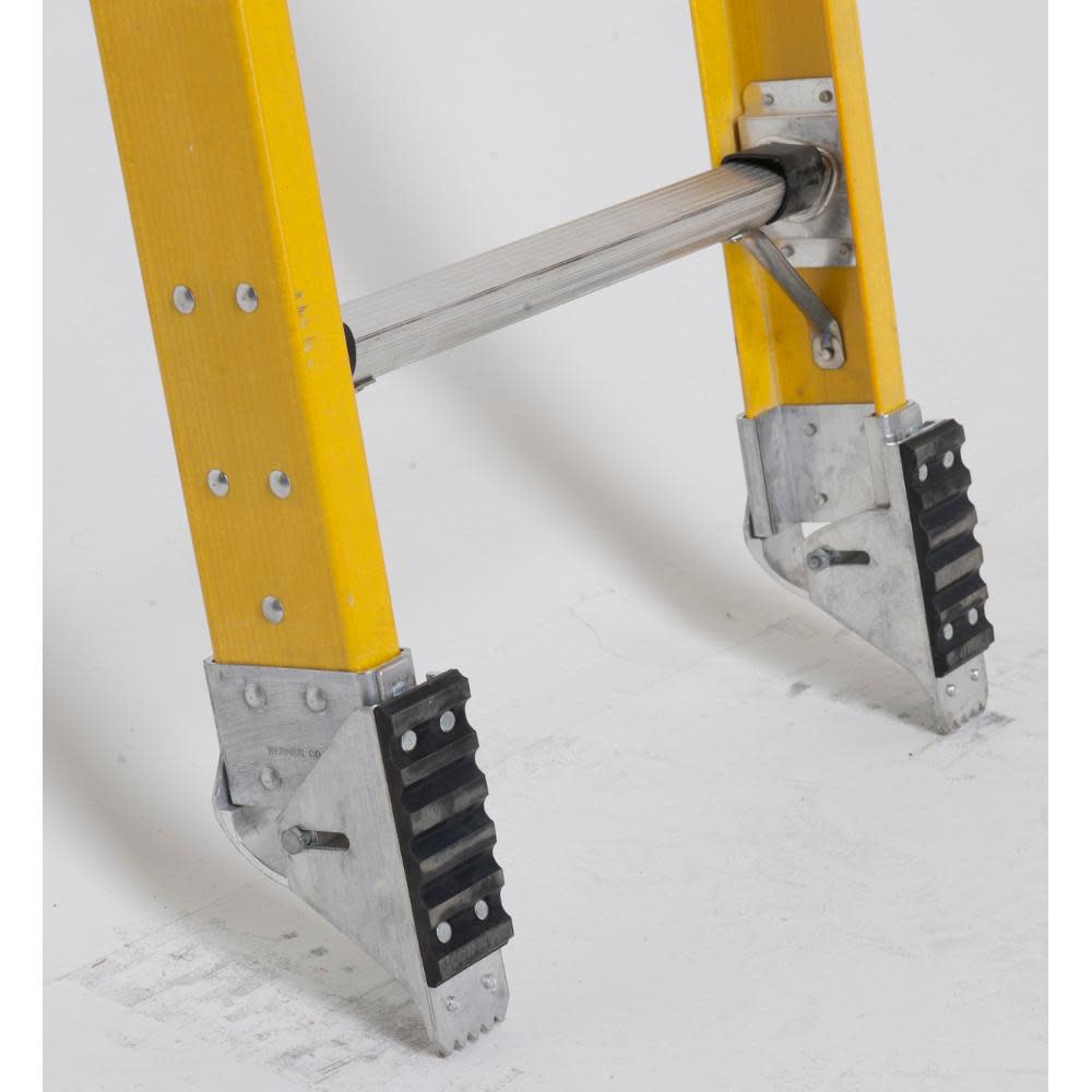Werner 24 Ft. Type IAA Fiberglass Extension Ladder - Flockneti