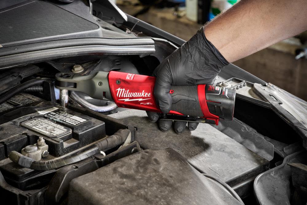 Milwaukee M12 FUEL 1/4″ Ratchet Reconditioned - Flockneti