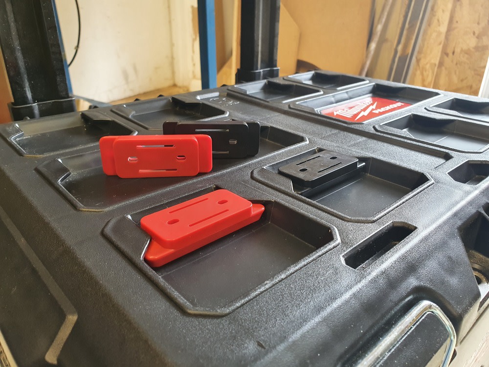Stealthmounts Battery Mount Milwaukee PACKOUT Feet Red 8pk - Flockneti