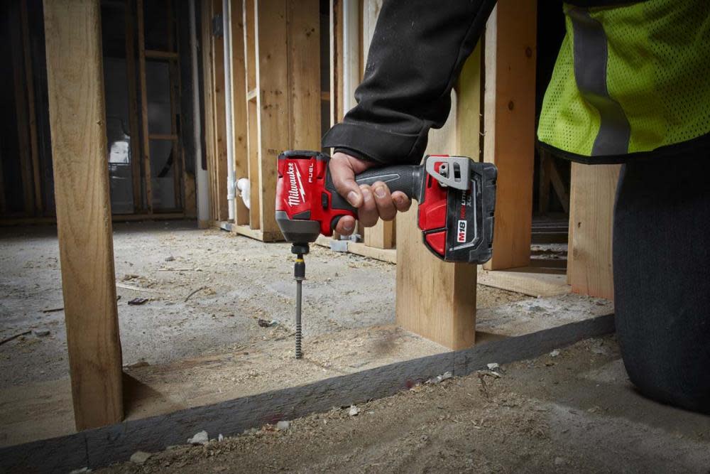 Milwaukee M18 FUEL 1/4 in. Hex Impact Driver-Reconditioned - Flockneti