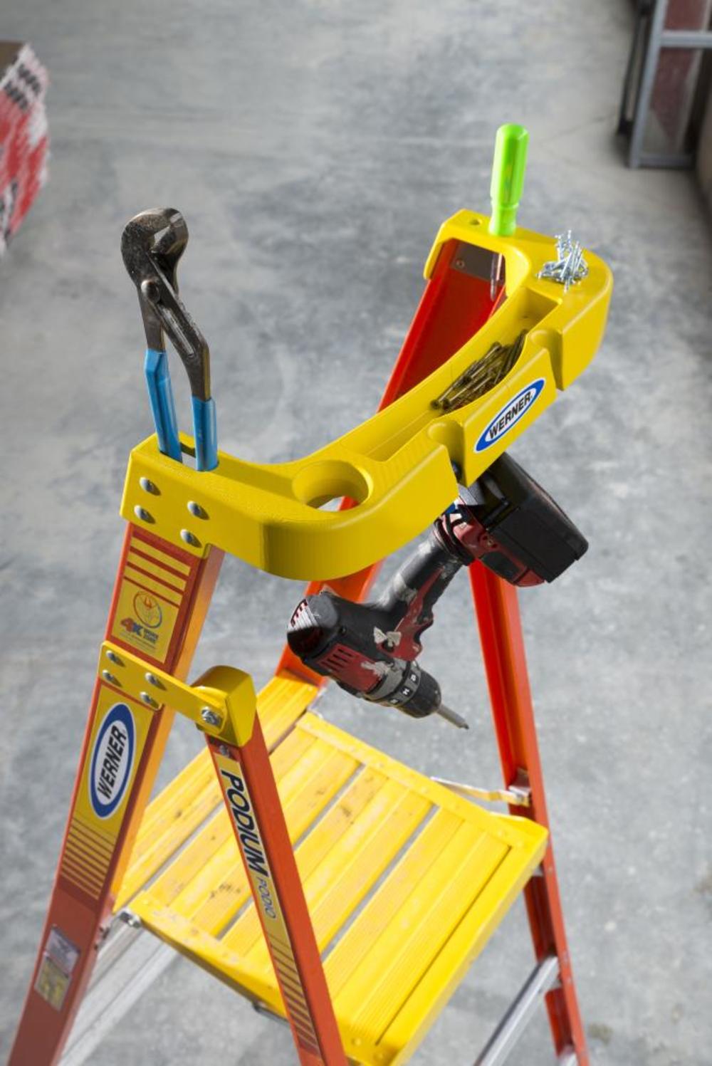 Werner Podium 4-ft Fiberglass 300-lb Type IA Platform Ladder - Flockneti