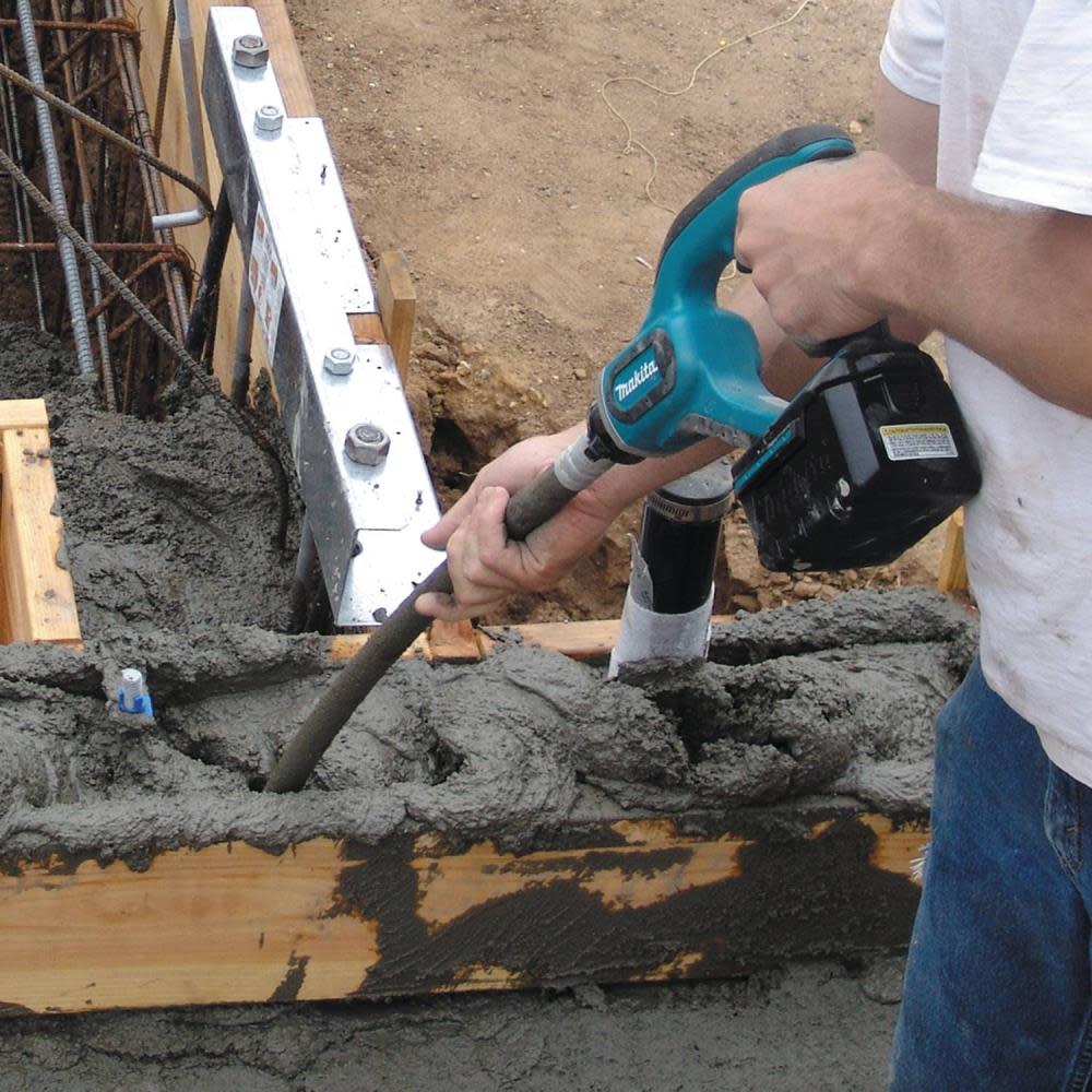 Makita 18V LXT Lithium-Ion Cordless 4 ft. Concrete Vibrator (Tool only) - Flockneti