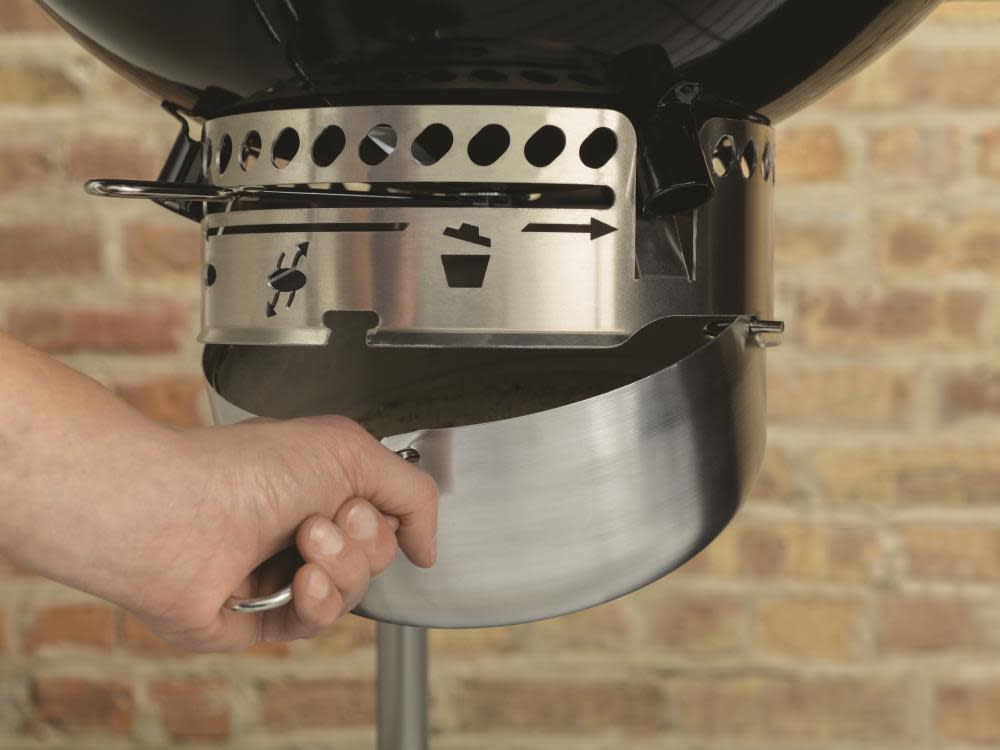 Weber Performer Charcoal Grill (Black) - Flockneti