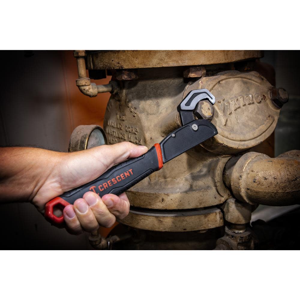 Crescent Pipe Wrench 12″ Self Adjusting Dual Material - Flockneti