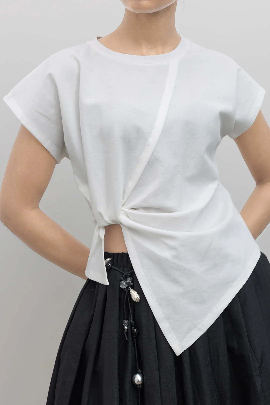 Solid Round Neck Ruched Short Sleeve T-Shirt - Flockneti