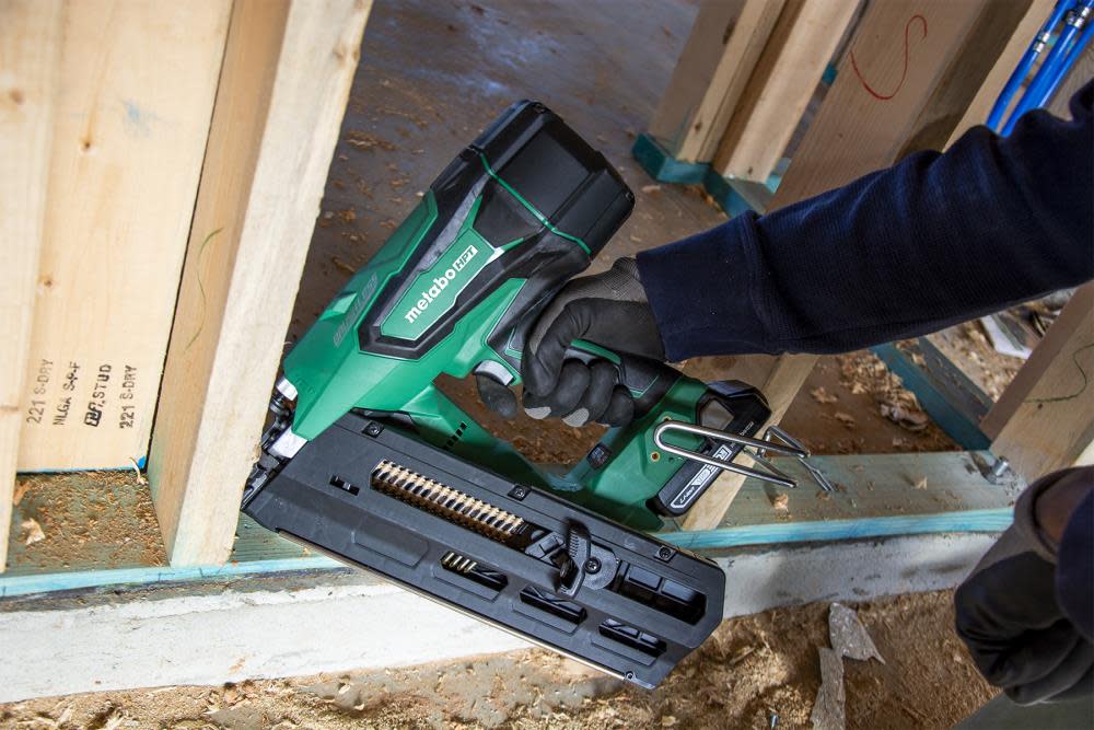 Metabo HPT 3-1/2 In. 18V Cordless Plastic Strip Framing Nailer - Flockneti
