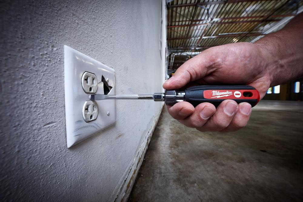 Milwaukee 5/16 in. Slotted – 6 in. Cushion Grip Screwdriver - Flockneti