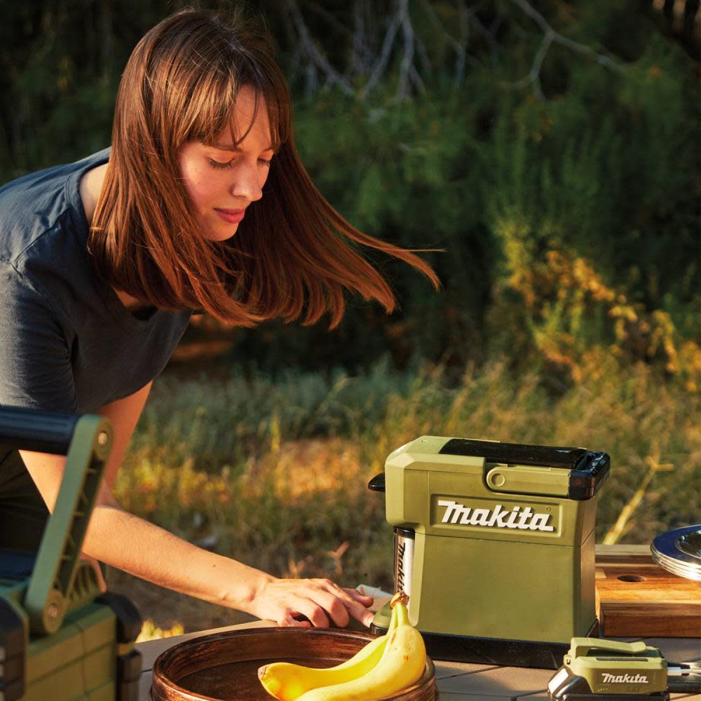 Makita Outdoor Adventure 18V LXT Coffee Maker - Flockneti