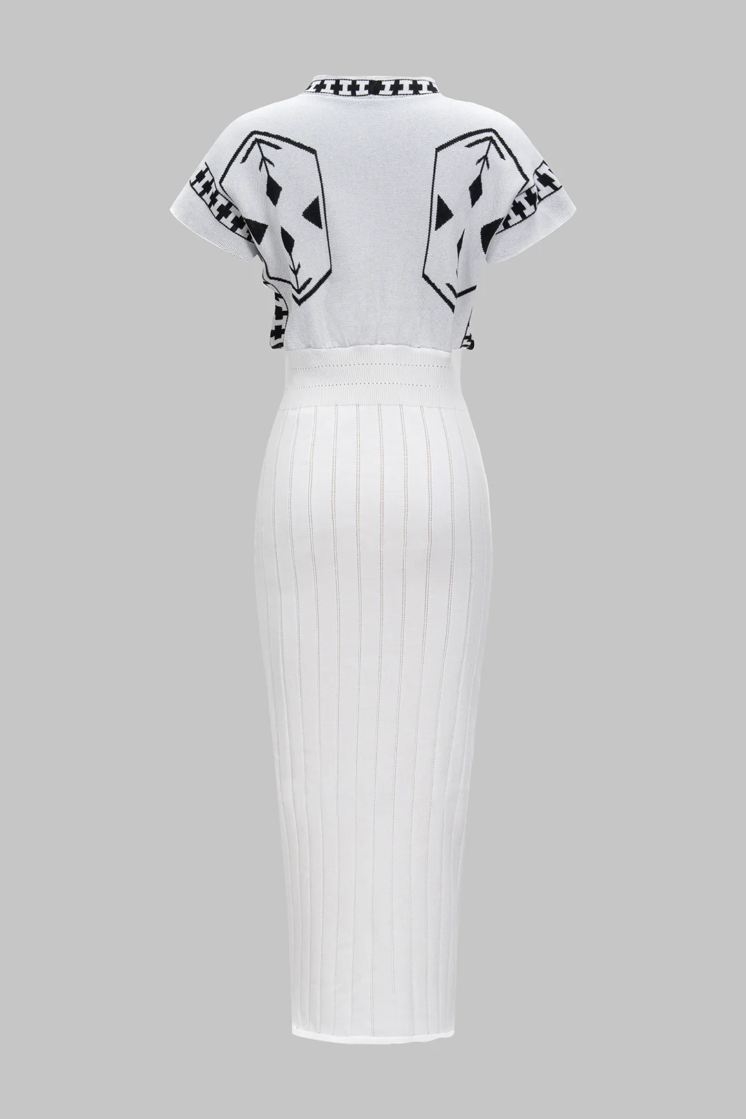 Knit Jacquard V-Neck Short-Sleeve Dress - Flockneti