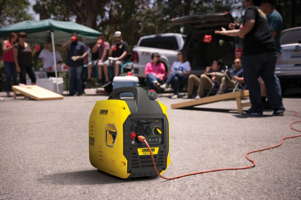 Champion Power Equipment 2500-Watt Ultralight Portable Inverter Generator - Flockneti