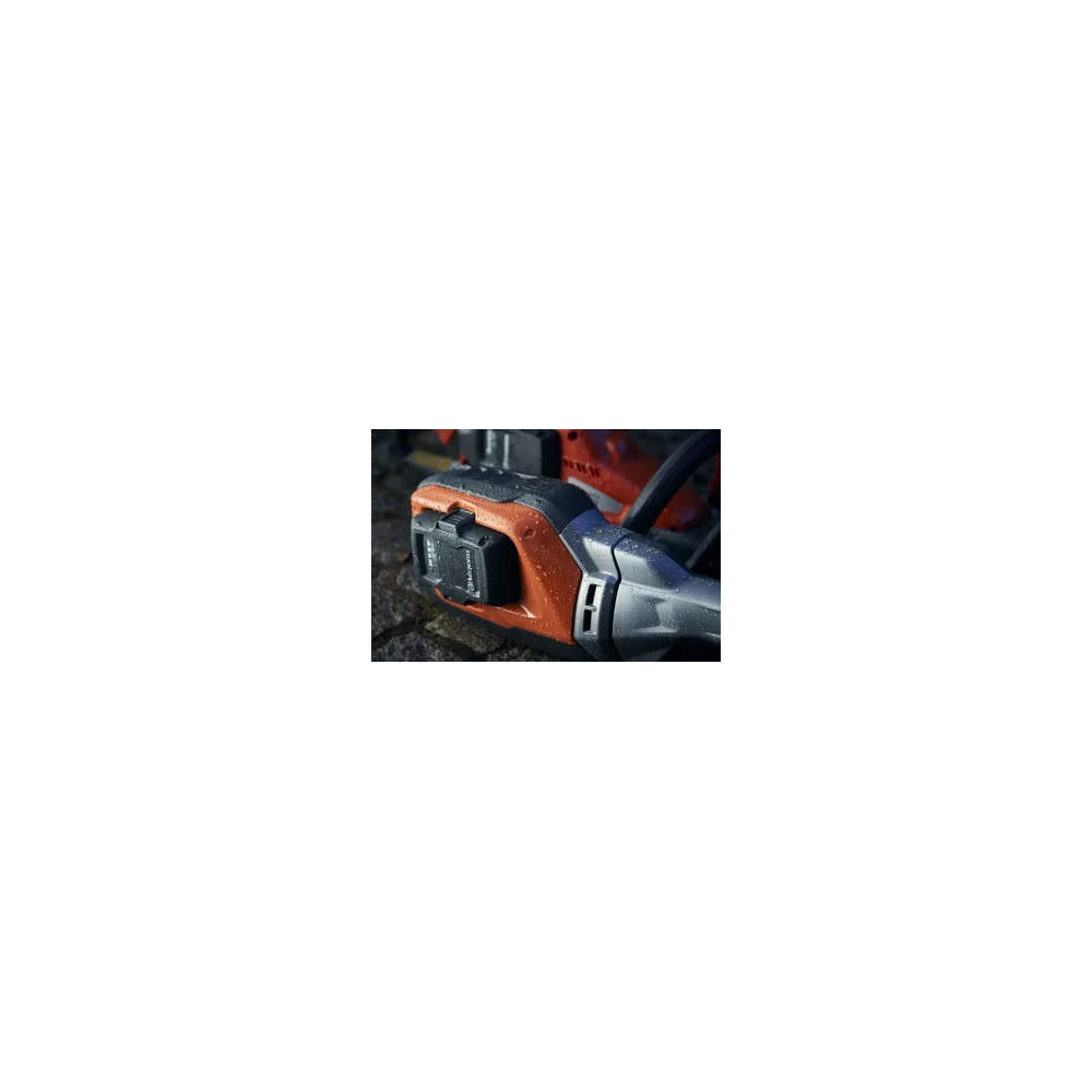 Husqvarna 530iPT5 40V Battery Powered Telescopic Pole Saw Kit - Flockneti