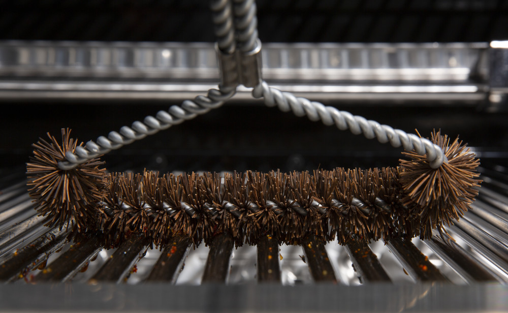 Broil King Plamyra Tri-head Twisted Grill Brush - Flockneti