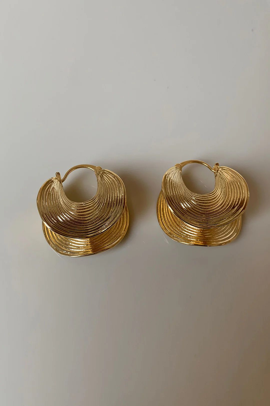 Metal Irregular Striped Earrings - Flockneti