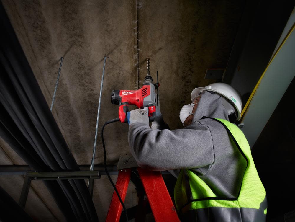 Milwaukee 1-1/8 In. SDS Plus Rotary Hammer Kit - Flockneti