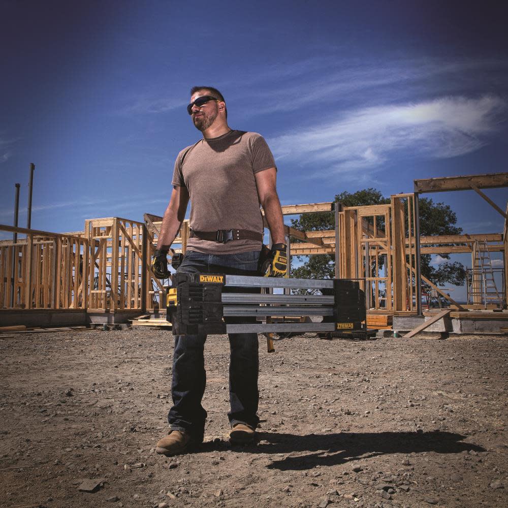 DEWALT Metal Folding Sawhorse - Flockneti
