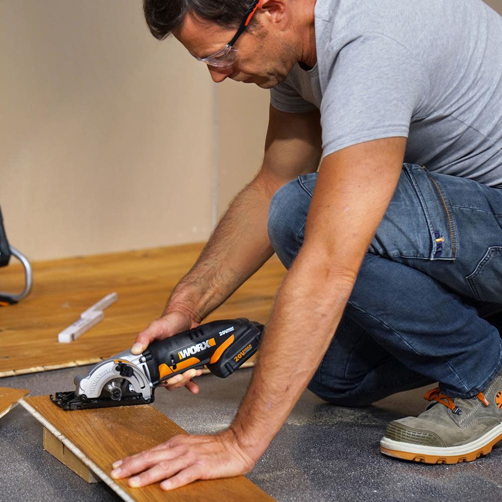 Worx 20v 6-1/2″ Circular Saw ExacTrack Kit - Flockneti