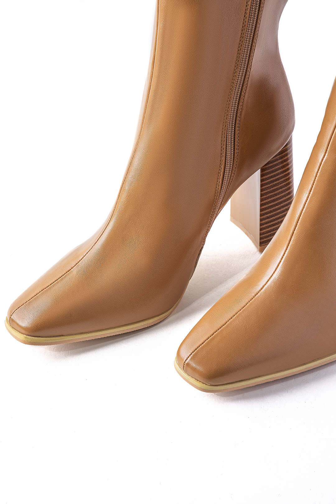 Square-Toe Leather Ankle Boots - Flockneti