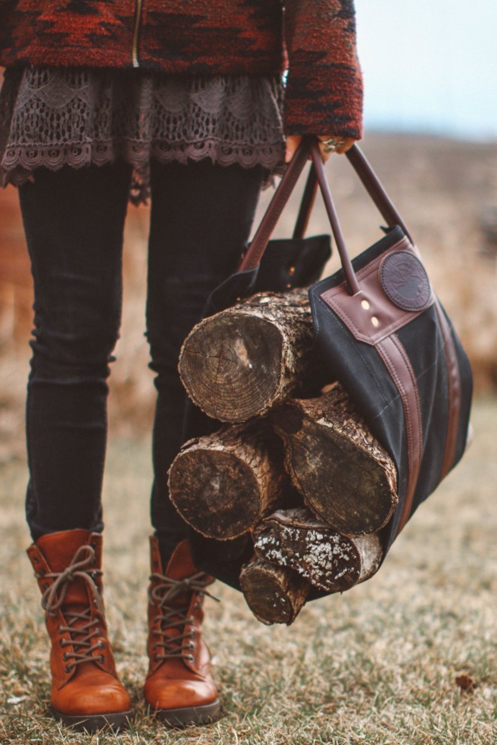 Duluth Pack Black Canvas Log Carrier - Flockneti