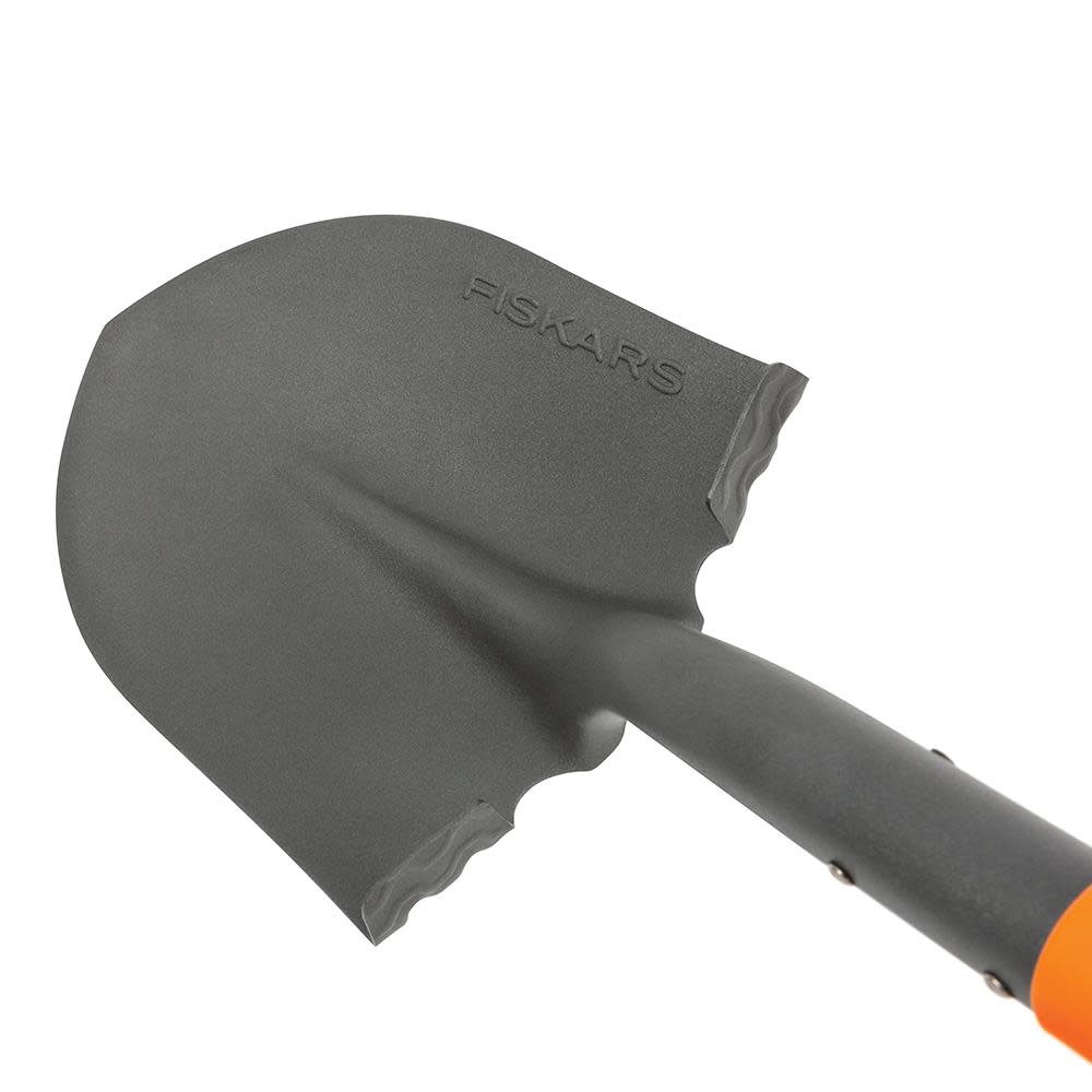 Fiskars Fiberglass Digging Shovel - Flockneti