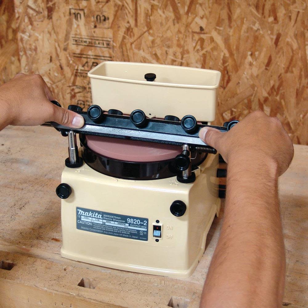Makita Blade Sharpener - Flockneti