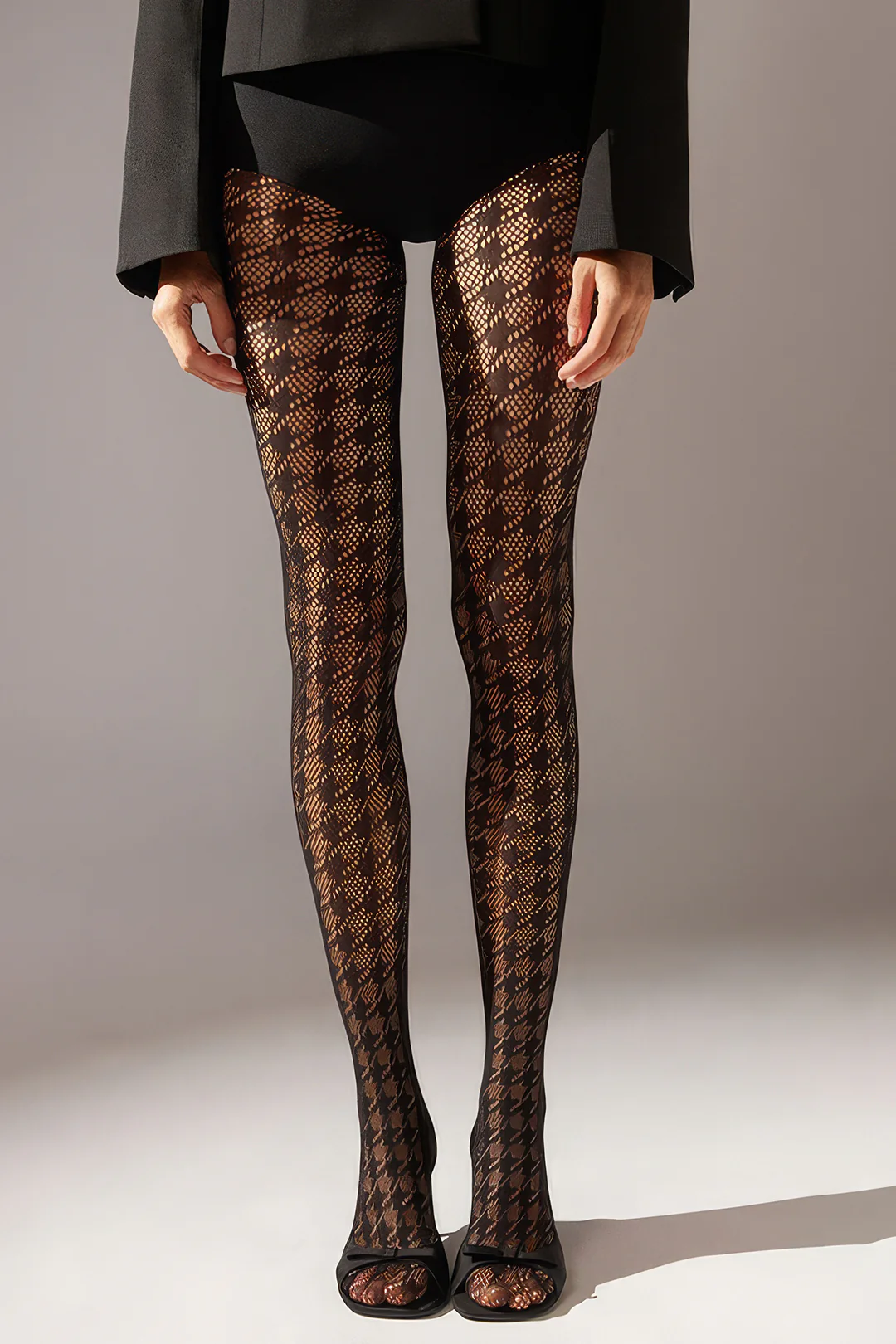 Houndstooth Pattern Fishnet Tight - Flockneti