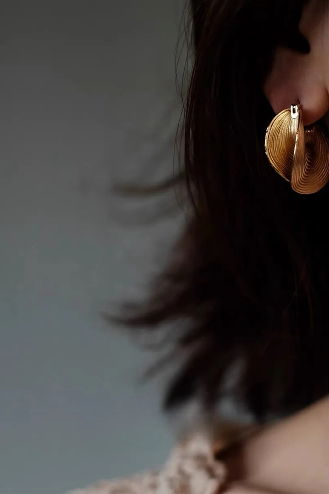 Metal Irregular Striped Earrings - Flockneti