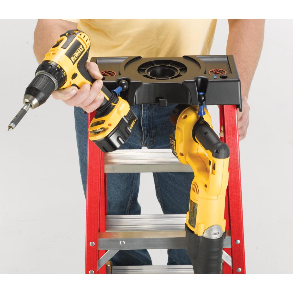 Werner 12 Ft. Type IAA Fiberglass Step Ladder - Flockneti