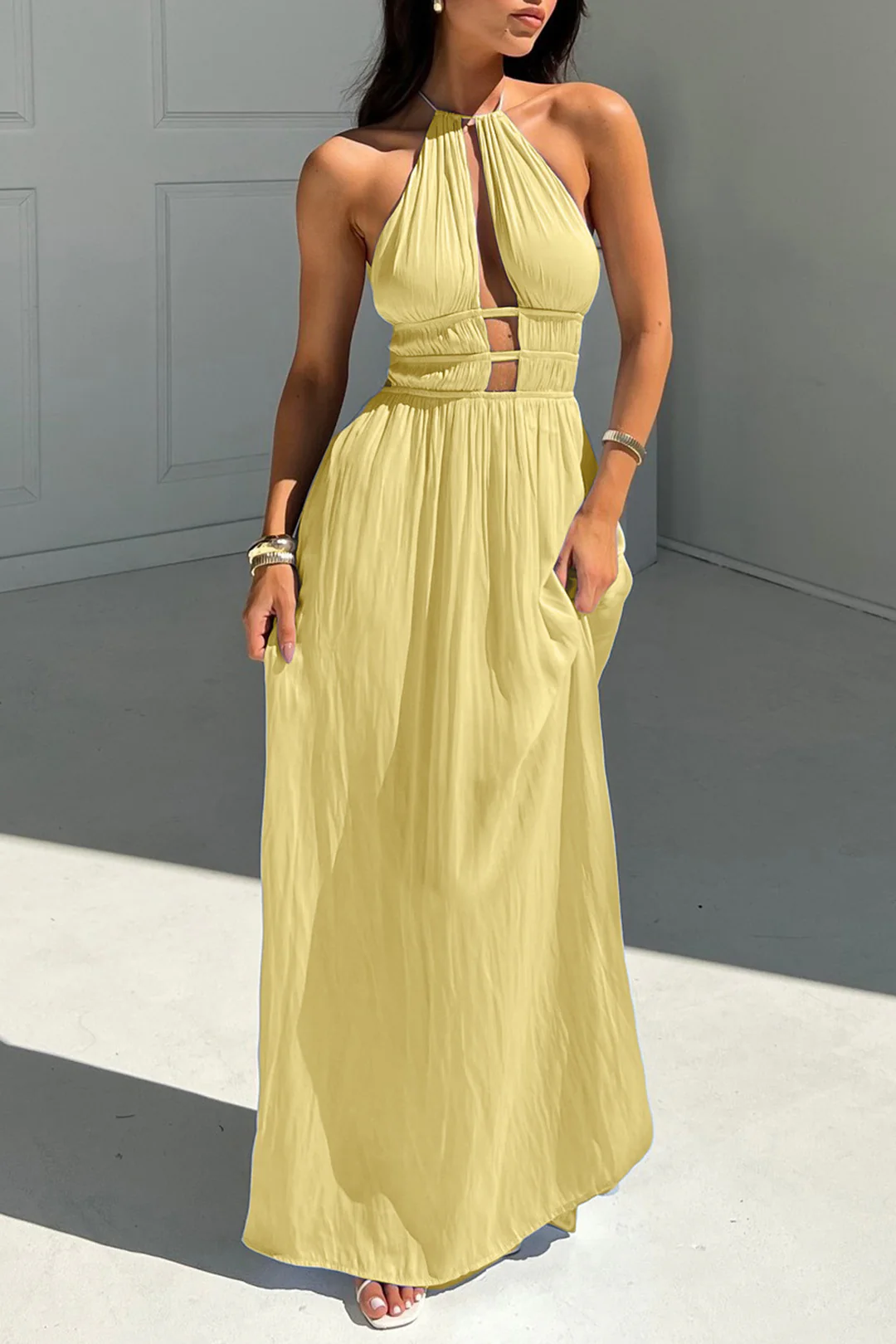 Halter Neck Cut Out Sleeveless Maxi Dress - Flockneti