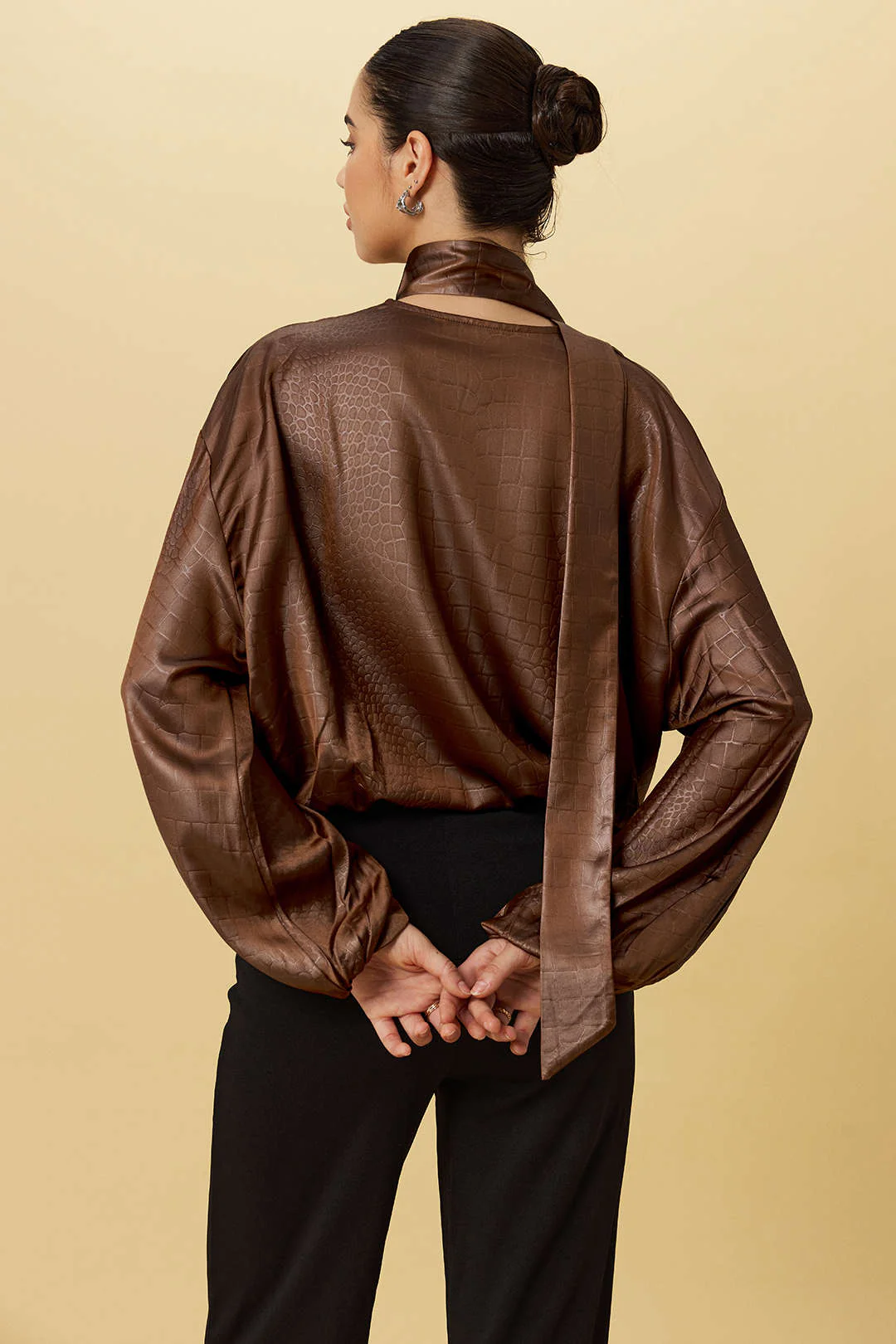 Satin Texture Ruched Long-Sleeve Top With Scarf - Flockneti