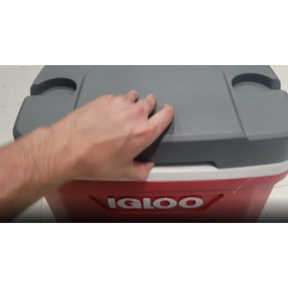 Igloo Latitude 30 Hard Cooler Industrial Red/Meteorite 30qt - Flockneti