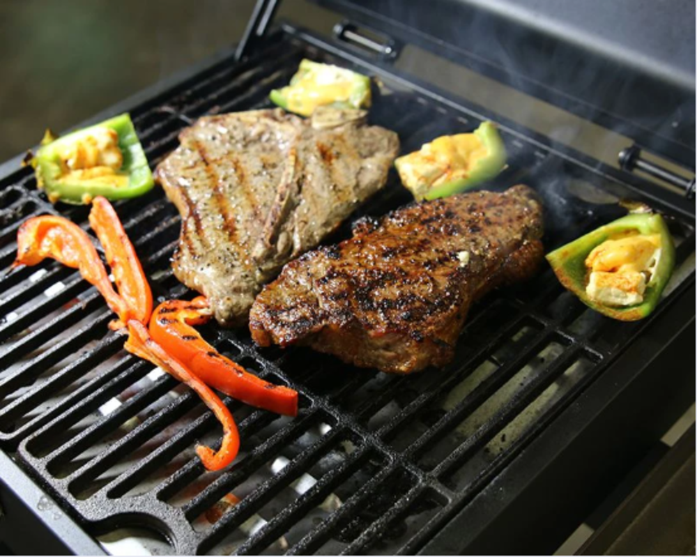 Blackstone Propane Gas Tailgater Combo in Black with Grill Box Two Burners and Griddle Plate 35000 BTU 1555 - Flockneti