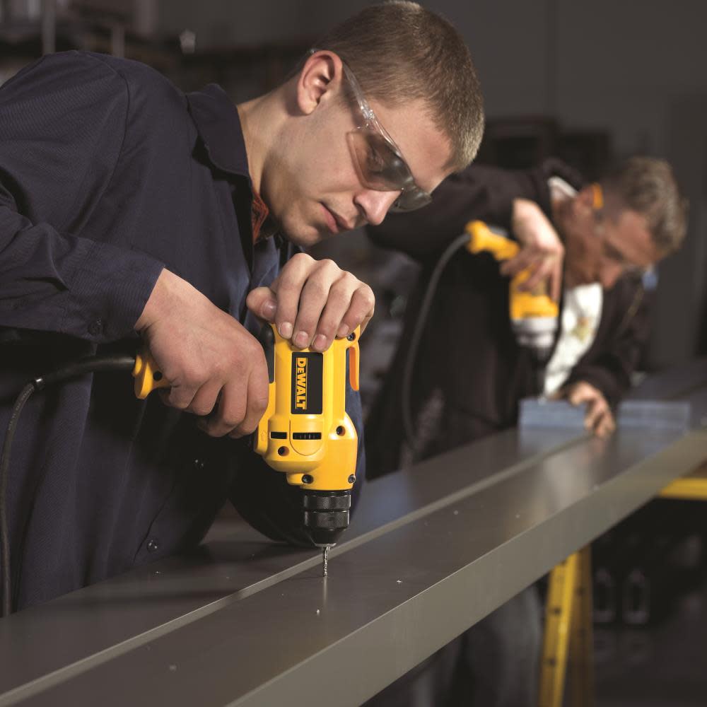 DEWALT 8-Amp 3/8-in Keyless Corded Drills with Case - Flockneti