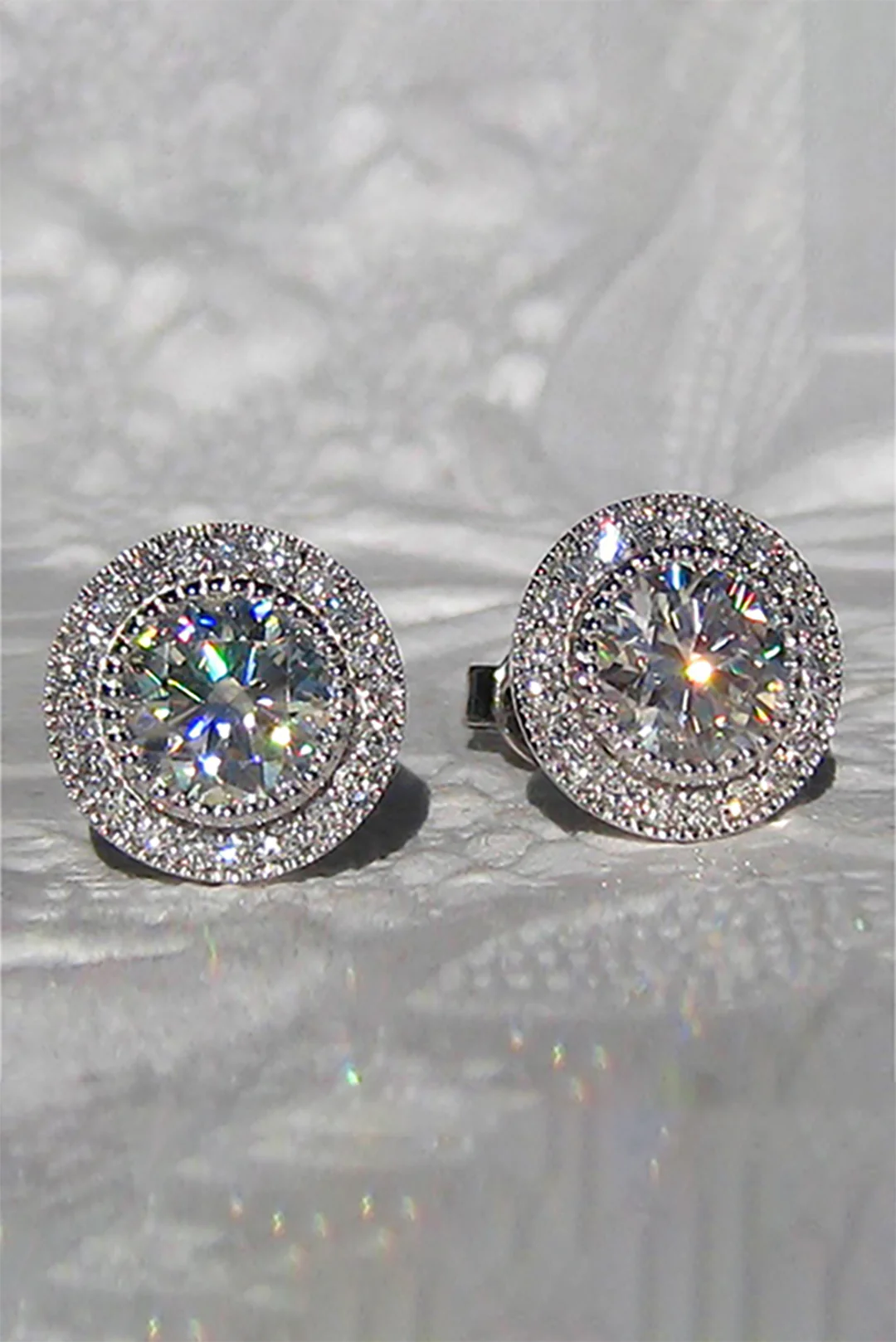 Zircon Shiny Round Diamond Earrings - Flockneti