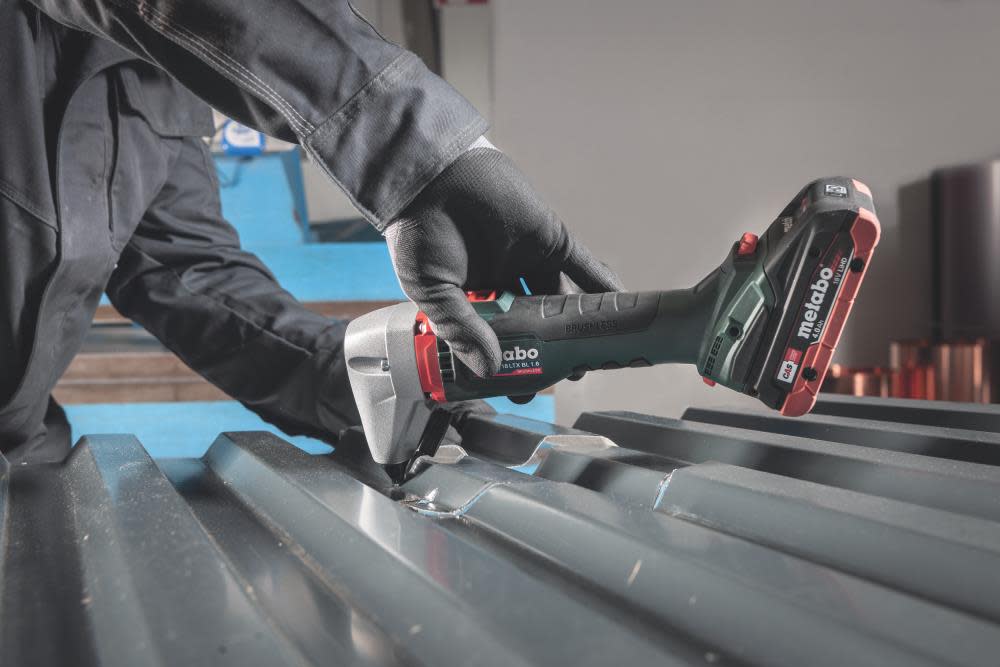 Metabo 18V 16 Gauge Nibbler 660-2360 SPM Curve Radius 1 9/16″ Bare Tool - Flockneti