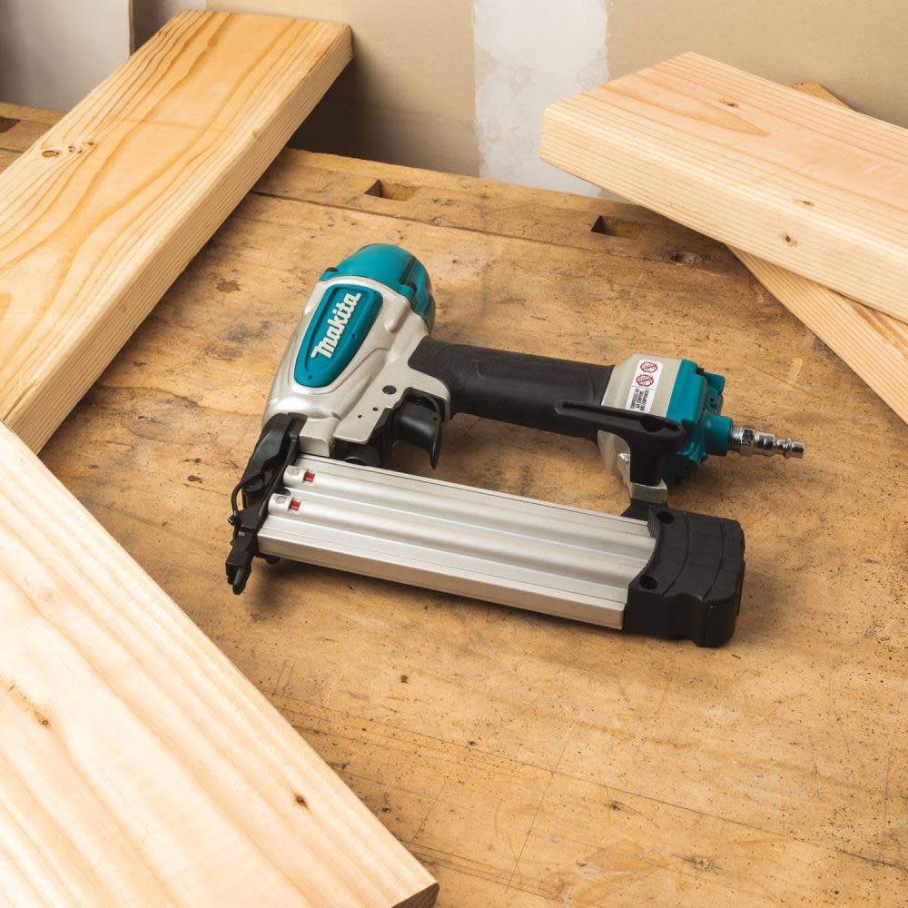 Makita 2″ Brad Nailer 18 Gauge - Flockneti