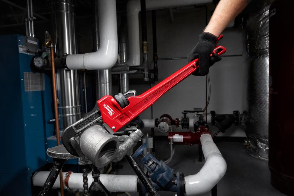 Milwaukee 24 in. Steel Pipe Wrench - Flockneti