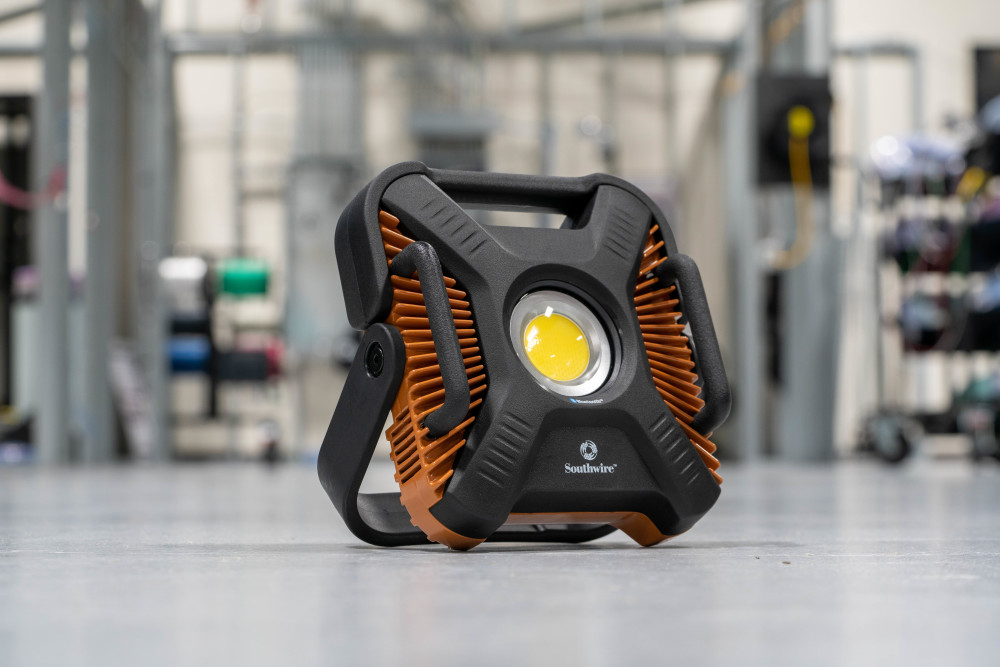Southwire Work Light LED Rechargeable 6000 Lumen - Flockneti